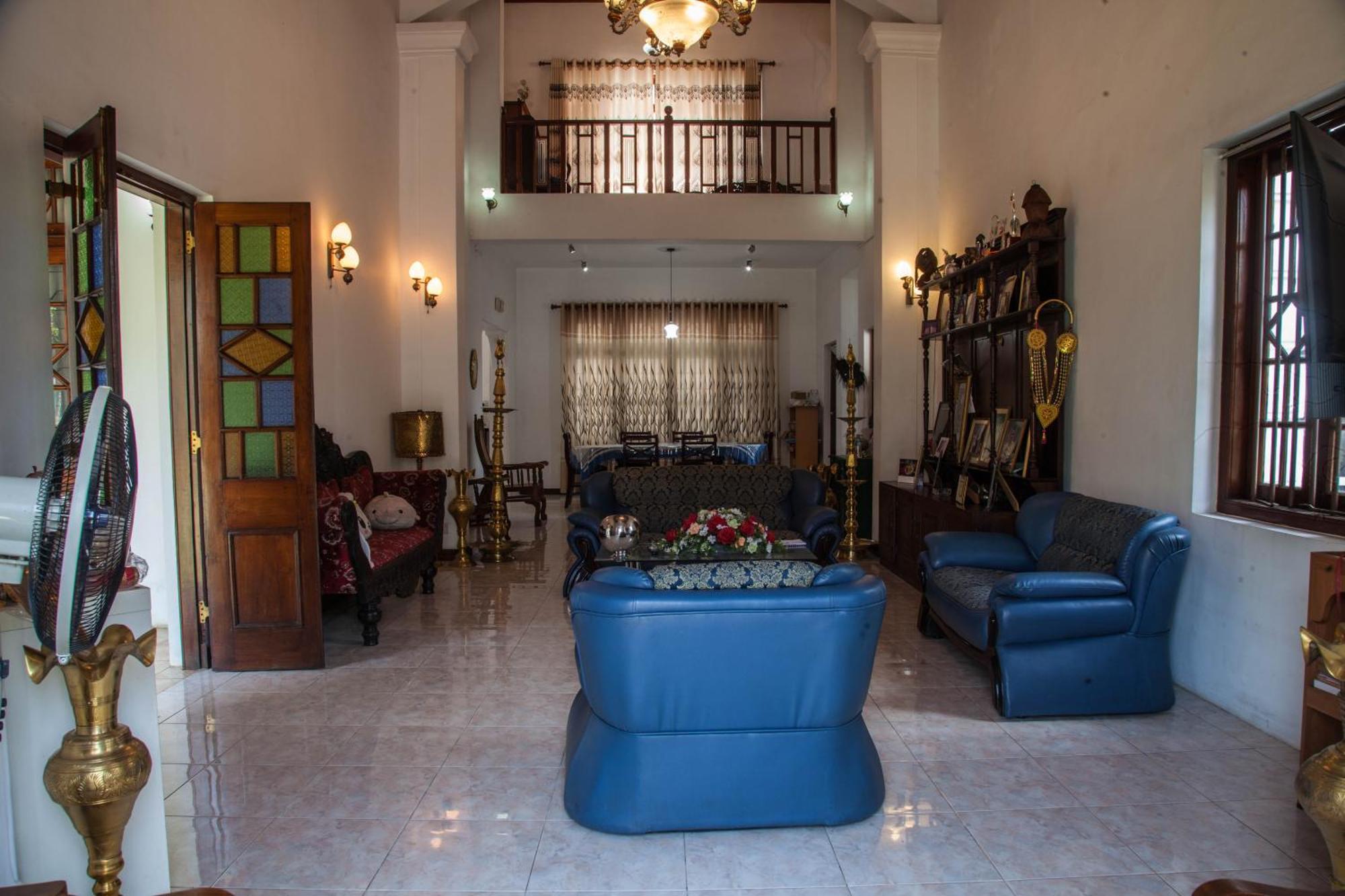 Antique Tourist Lodge Kandy Extérieur photo