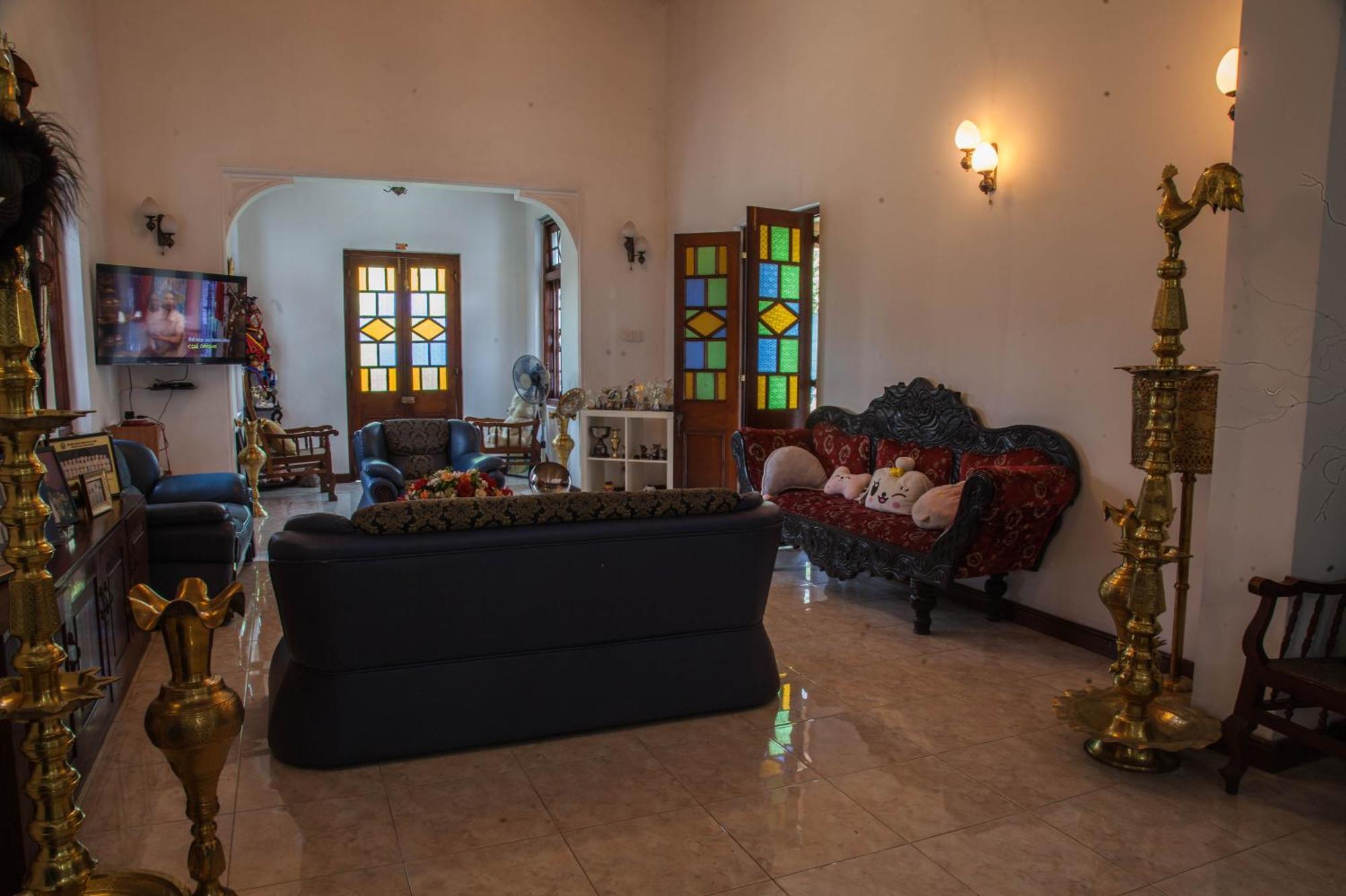 Antique Tourist Lodge Kandy Extérieur photo