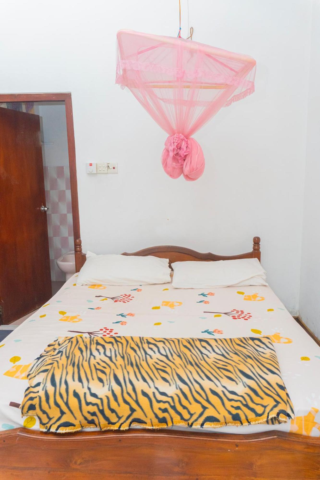 Antique Tourist Lodge Kandy Extérieur photo